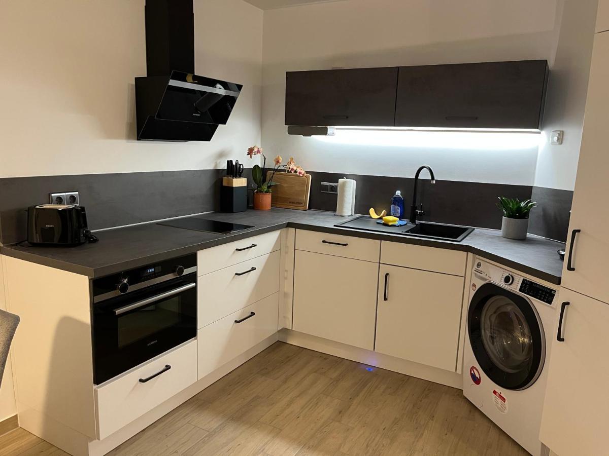Neu Sanierte Wohnung Fuer 2-4 P Eschwege Bagian luar foto
