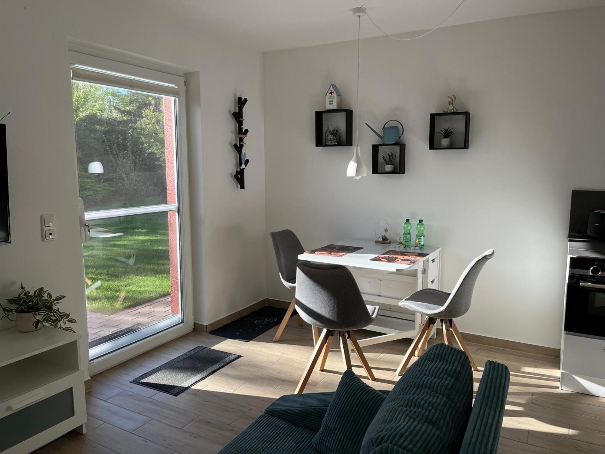 Neu Sanierte Wohnung Fuer 2-4 P Eschwege Bagian luar foto