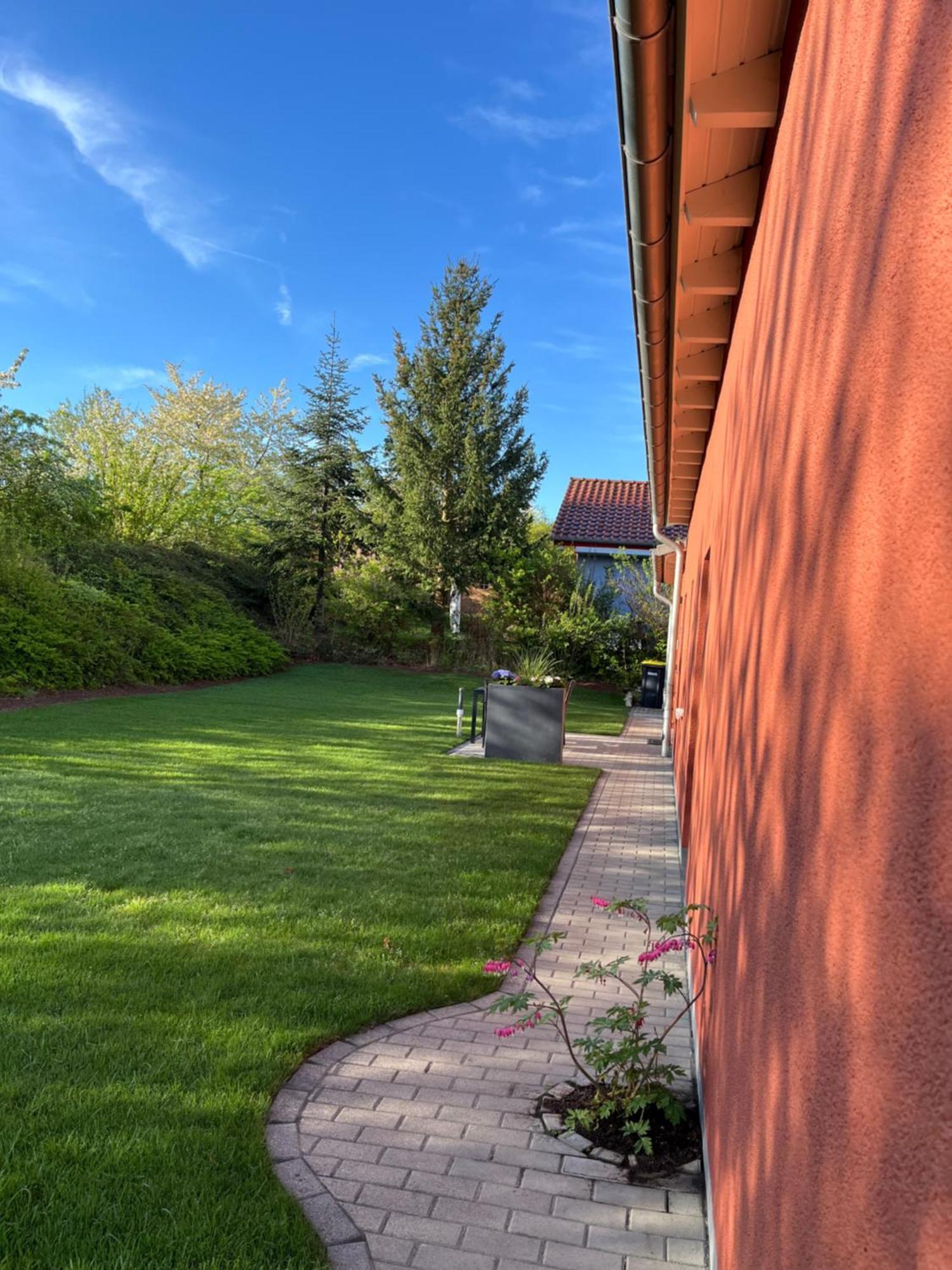 Neu Sanierte Wohnung Fuer 2-4 P Eschwege Bagian luar foto