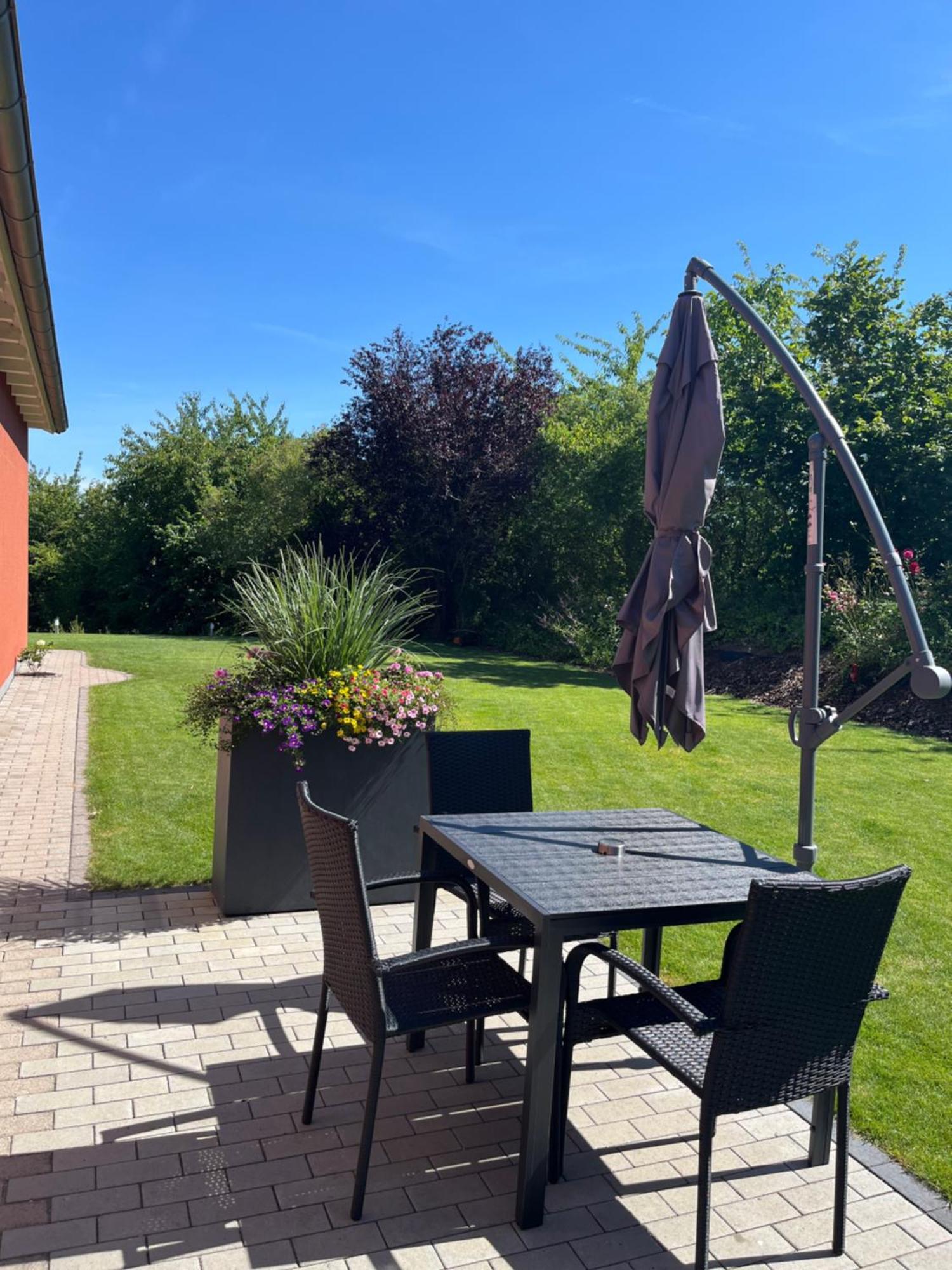 Neu Sanierte Wohnung Fuer 2-4 P Eschwege Bagian luar foto