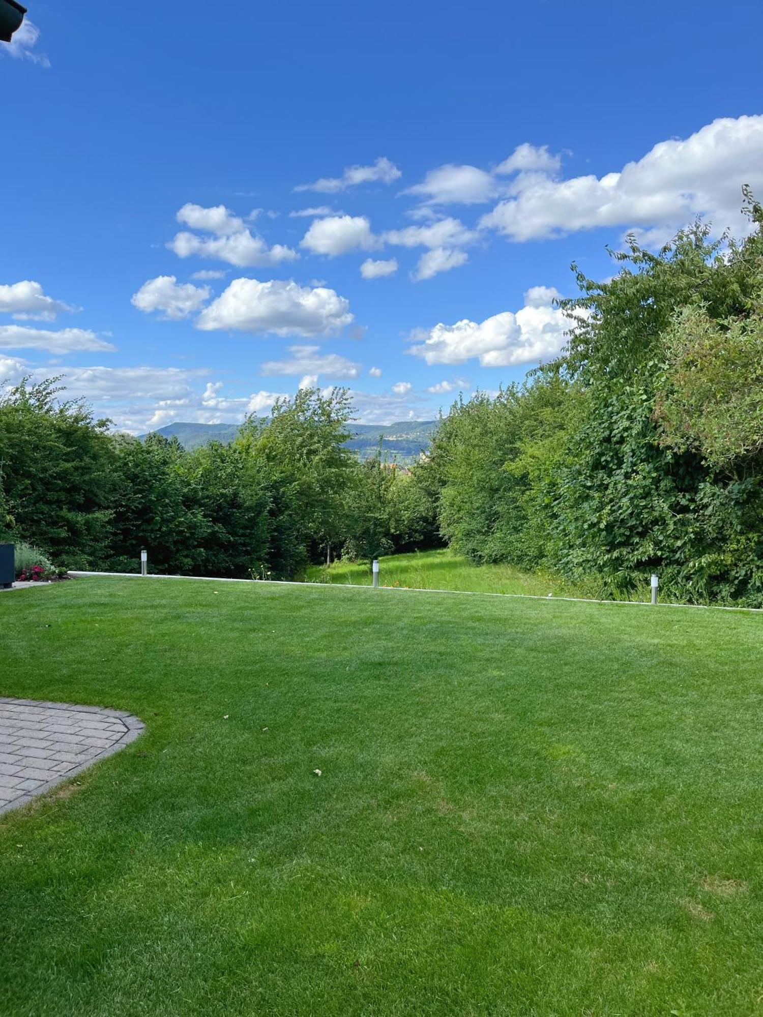 Neu Sanierte Wohnung Fuer 2-4 P Eschwege Bagian luar foto